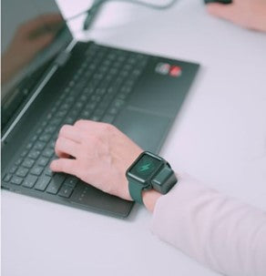 SMARGER Applewatch Wearable Charger (Series 8/9/10) as seen on Kickstarter